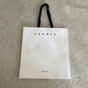 Sandro shopper
